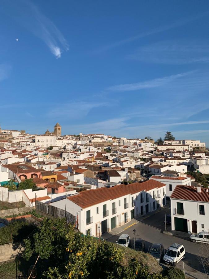 Buhardilla Rustica Mirando A Santa Catalina Apartment Jerez De Los Caballeros Bagian luar foto